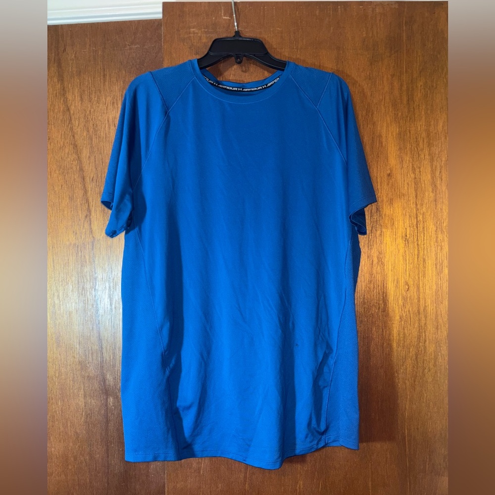 🐠 Under Armour Blue Short Sleeve Tee